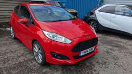 55,393 miles 2014 (14) Hatchback Manual Petrol Red 2 keys Full Dealership History UK For More Information Please Call us on 01924 492105
